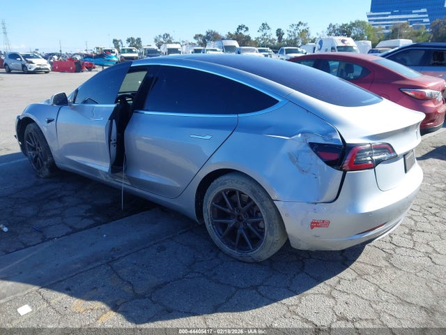 Aukcja sprzedaży 2018 Tesla Model 3 Long Range/mid Range, vin: 5YJ3E1EA4JF095283, numer aukcji: 44405417