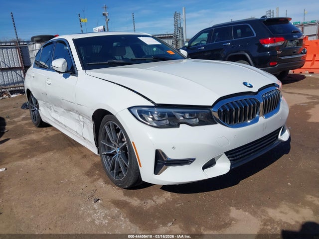 44405418 :رقم المزاد ، WBA5R1C56KFH18080 vin ، 2019 Bmw 330i مزاد بيع