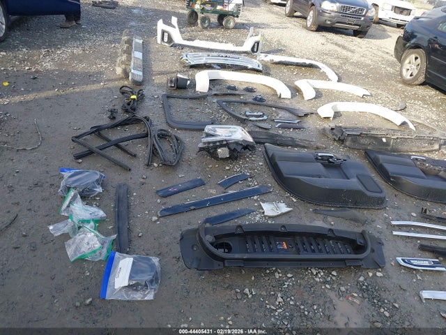 1GTU9DET9LZ211098 GMC Sierra 1500 Slt