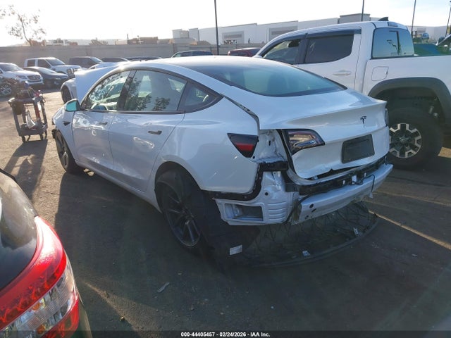 Продаж на аукціоні авто 2023 Tesla Model 3 Rear-wheel Drive, vin: 5YJ3E1EA1PF575869, номер лоту: 44405457