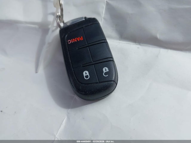 1C4RJEAG4JC480170 Jeep Grand Cherokee Laredo E 4x2