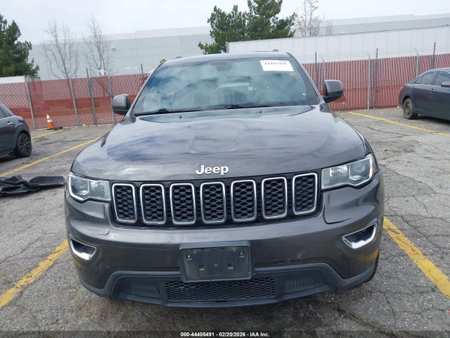1C4RJEAG4JC480170 Jeep Grand Cherokee Laredo E 4x2