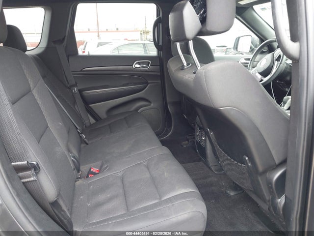 1C4RJEAG4JC480170 Jeep Grand Cherokee Laredo E 4x2