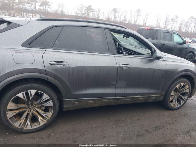 2024 Audi Q8 Premium Plus 55 Tfsi Quattro მანქანა იყიდება აუქციონზე, vin: WA1BVBF12RD006551, აუქციონის ნომერი: 44405504