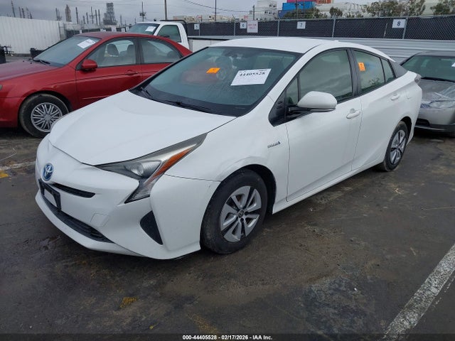 JTDKARFU7G3027502 Toyota Prius Three