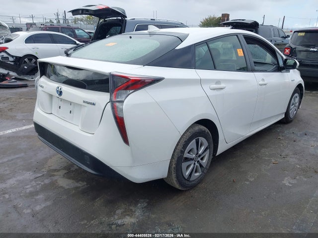 JTDKARFU7G3027502 Toyota Prius Three