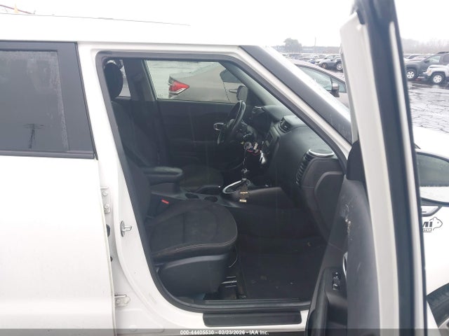 KNDJN2A27G7822829 KIA Soul