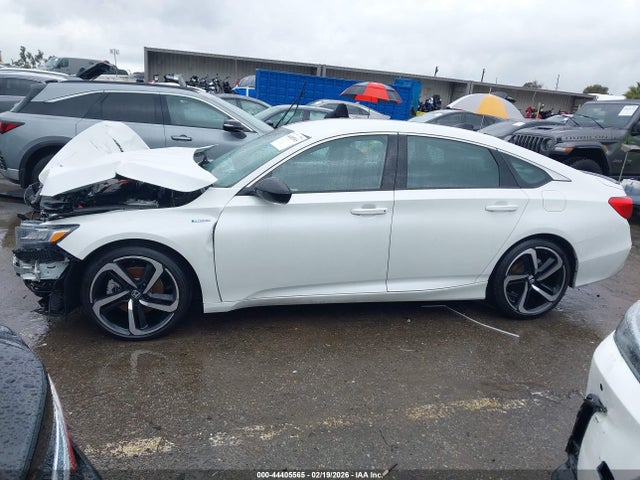 1HGCV3F21NA018132 Honda Accord Hybrid Sport
