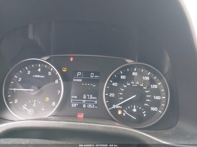 5NPD84LFXHH093996 Hyundai ELANTRA SE