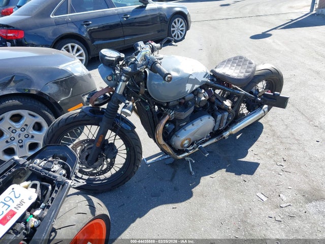 2017 TRIUMPH MOTORCYCLE BONNEVILLE SMTD42HL8HT815882 Photo 1