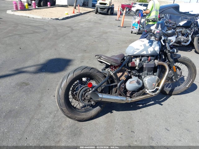 2017 TRIUMPH MOTORCYCLE BONNEVILLE SMTD42HL8HT815882 Photo 3