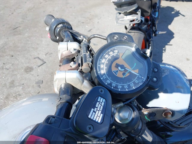 2017 TRIUMPH MOTORCYCLE BONNEVILLE SMTD42HL8HT815882 Photo 6