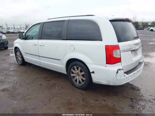2016 CHRYSLER TOWN & COUNTRY 2C4RC1BG1GR141660 Photo 2