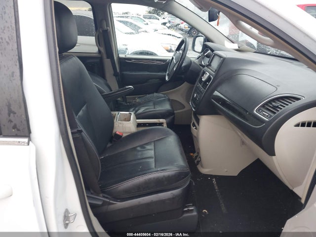 2016 CHRYSLER TOWN & COUNTRY 2C4RC1BG1GR141660 Photo 4