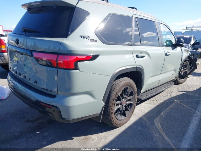 Toyota Sequoia Limited 2025 7SVAAABA9SX048433 Image 4