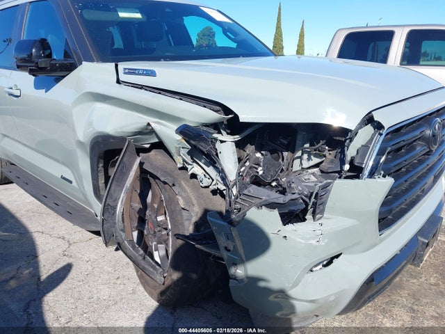 Toyota Sequoia Limited 2025 7SVAAABA9SX048433 Image 6