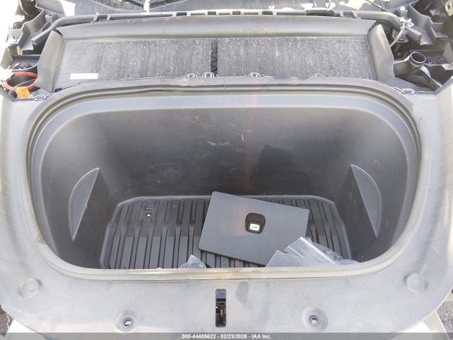 2025 TESLA MODEL Y 7SAYGDEF8SF216270 Photo 9