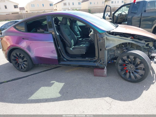 7SAYGDEF8SF216270 Tesla Model Y Performance Dual Motor All-wheel Drive