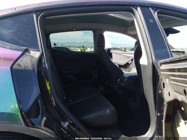 2025 TESLA MODEL Y 7SAYGDEF8SF216270 Photo 7