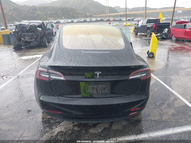 Продажа на аукционе авто 2018 Tesla Model 3 Long Range/mid Range, vin: 5YJ3E1EA4JF010135, номер лота: 44405635
