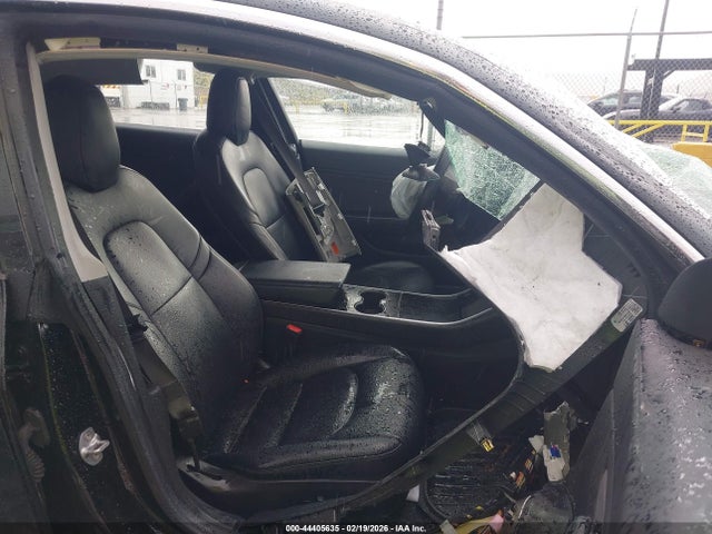 2018 TESLA MODEL 3 5YJ3E1EA4JF010135 Photo 4