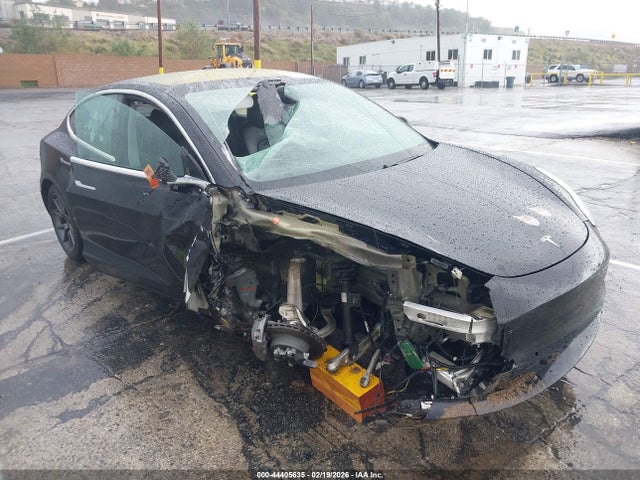 2018 TESLA MODEL 3 5YJ3E1EA4JF010135 Photo 5