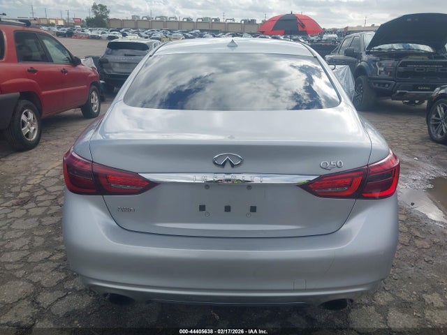 JN1EV7AR1JM435877 Infiniti Q50 3.0t Luxe