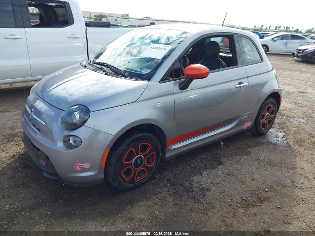 2017 FIAT 500E 3C3CFFGE3HT600532 Photo 1