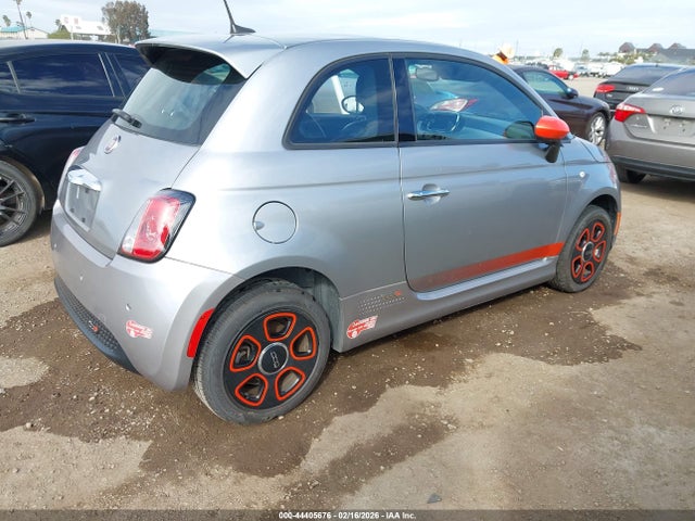 2017 FIAT 500E 3C3CFFGE3HT600532 Photo 3