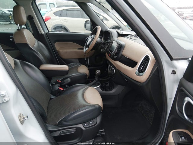 2014 FIAT 500L ZFBCFACH6EZ007446 Photo 4