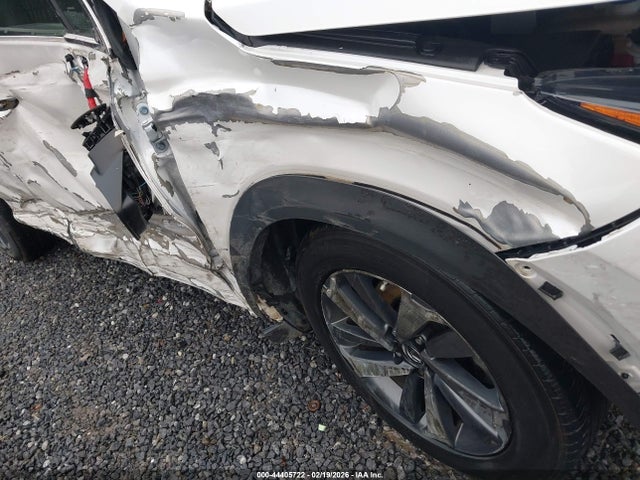JTJBJRBZ4K2101083 Lexus NX 300H