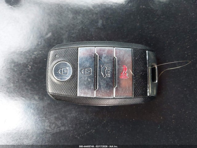 5XYPKDA14GG037175 KIA Sorento 2.0t Sxl