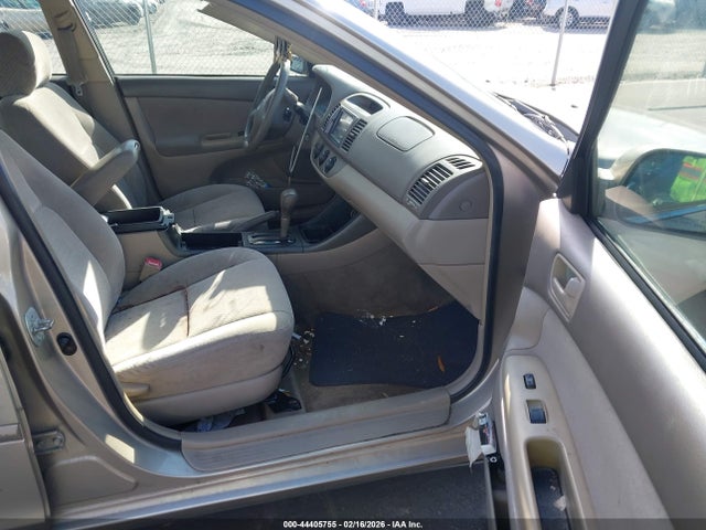 2004 TOYOTA CAMRY 4T1BE32K24U898024 Photo 4