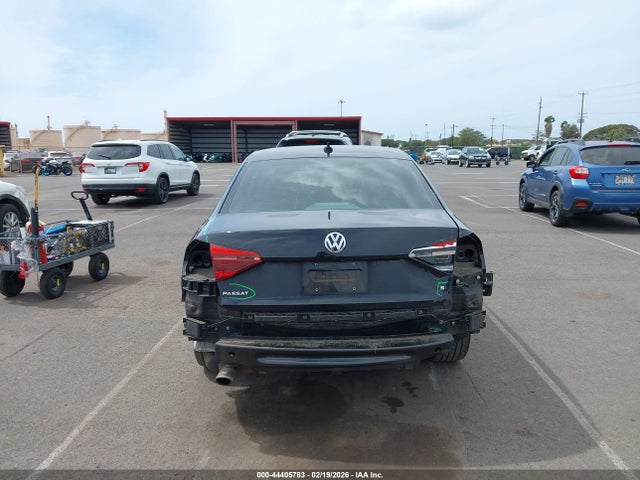1VWAA7A30JC003304 Volkswagen Passat 2.0t R-line/2.0t S