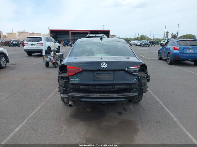 1VWAA7A30JC003304 Volkswagen Passat 2.0t R-line/2.0t S