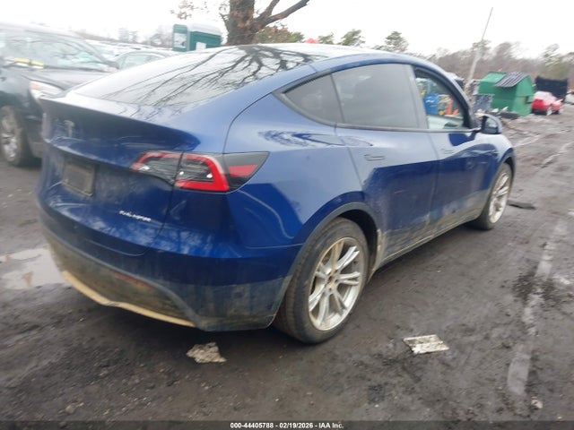2021 TESLA MODEL Y 5YJYGDEE2MF068818 Photo 3
