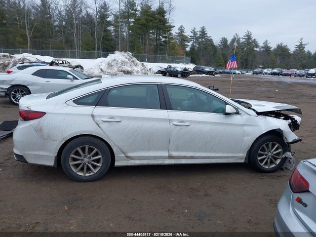 Hyundai SONATA SE 2019 5NPE24AF4KH813504 Image 14