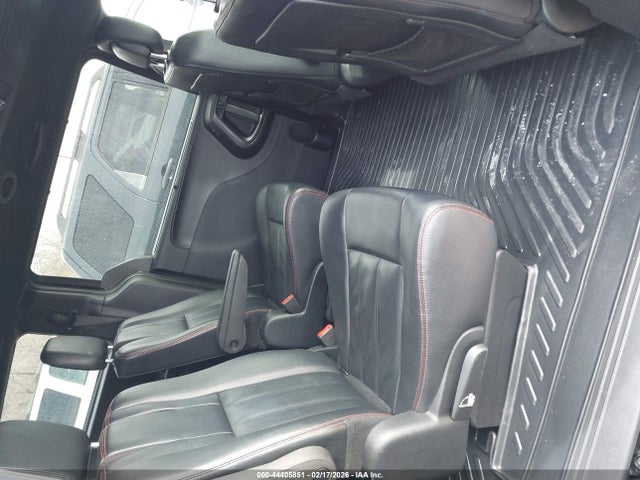 2C4RDGEG7KR784163 Dodge Grand Caravan Gt