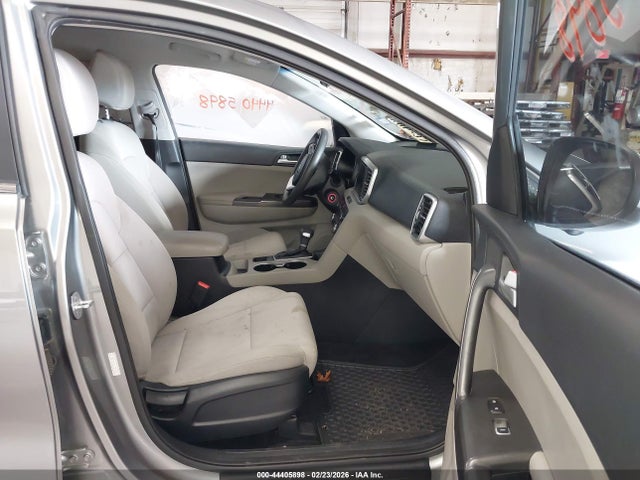 2020 Kia Sportage Lx მანქანა იყიდება აუქციონზე, vin: KNDPM3ACXL7807201, აუქციონის ნომერი: 44405898