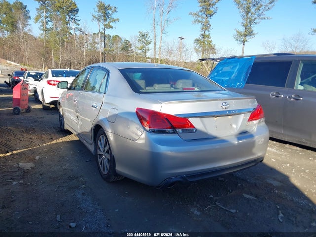 2011 TOYOTA AVALON 4T1BK3DB5BU427858 Photo 2
