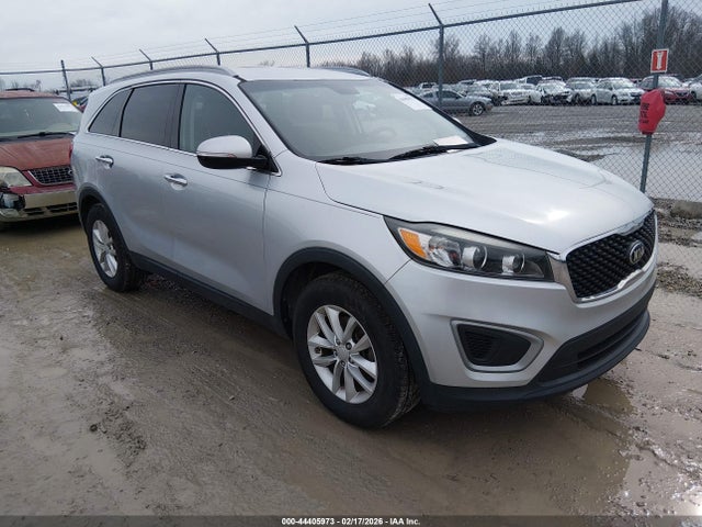 2017 KIA SORENTO 5XYPG4A38HG253647