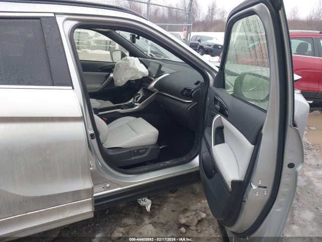 2025 MITSUBISHI ECLIPSE CROSS JA4ATWAA9SZ047588 Photo 4