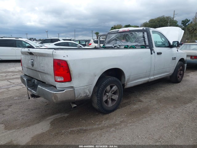 2017 RAM 1500 3C6JR6DG8HG548394 Photo 3