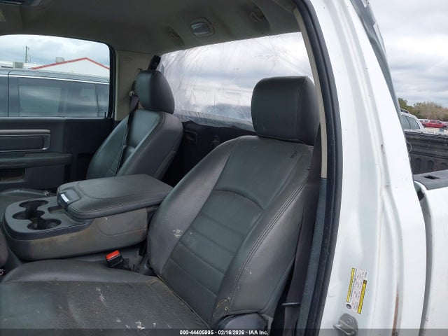 2017 RAM 1500 3C6JR6DG8HG548394 Photo 7