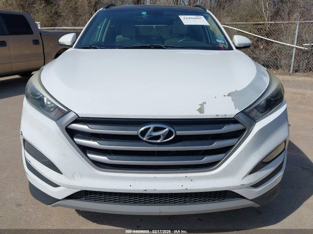 KM8J33A24JU654485 Hyundai Tucson Value