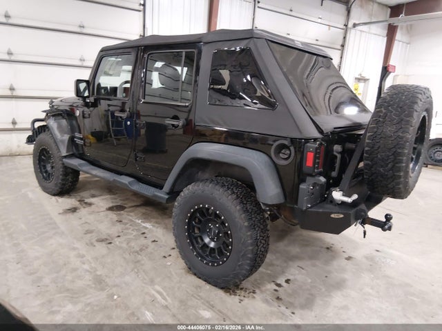 2013 JEEP WRANGLER UNLIMITED 1C4BJWDG0DL705661 Photo 2