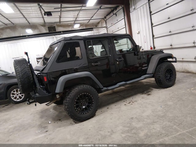 2013 JEEP WRANGLER UNLIMITED 1C4BJWDG0DL705661 Photo 3