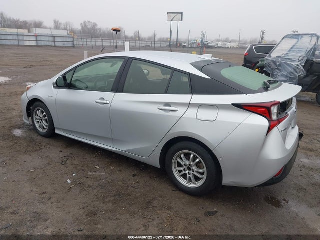 2021 TOYOTA PRIUS JTDKAMFU6M3148066 Photo 2