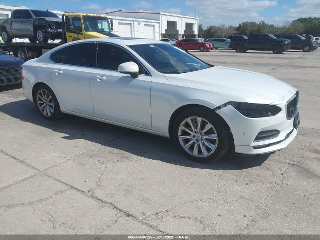 2017 VOLVO S90 YV1A22MK6H1018153