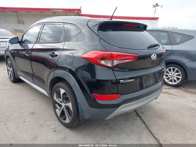 KM8J33A23HU376494 Hyundai Tucson Sport
